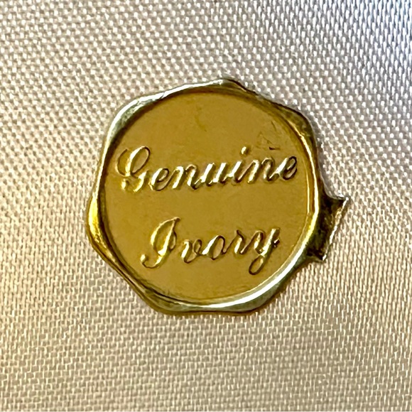 Genuine Ivory Vintage Pendant Jewelry Necklace Collectible - Picture 2 of 7